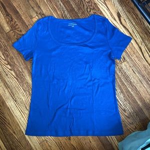 Blue short sleeve shirt